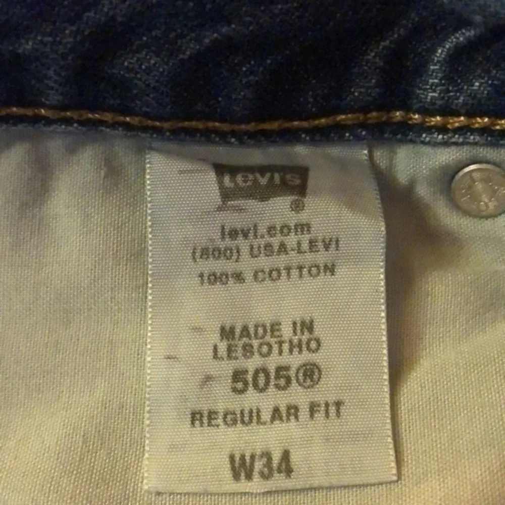 Levi’s 505 regular fit blue jean shorts sz W34